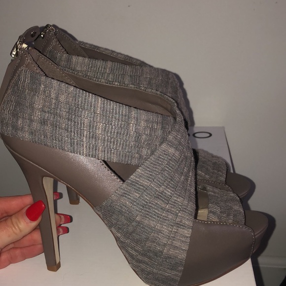ALDO gray heels, size 37/7 - Picture 2 of 3